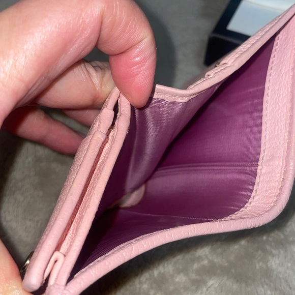 Gucci Floral Canvas Compact Wallet - Picture 12 of 15